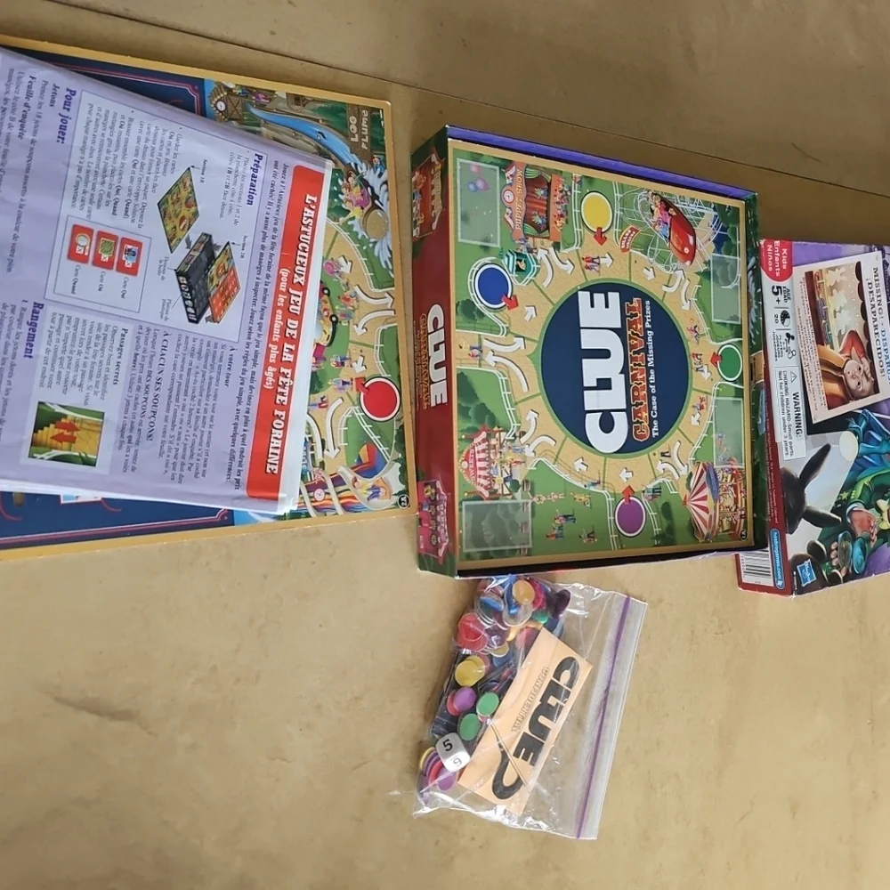 Hasbro Clue Carnival "The Case of the Missing Prizes" - Picture 3 of 4